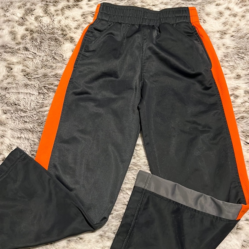 Boys pants size 6-7
